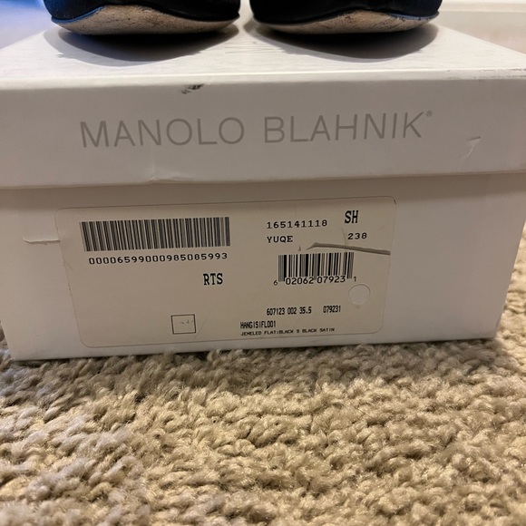 Hangisi Flats in black. - Picture 2 of 6